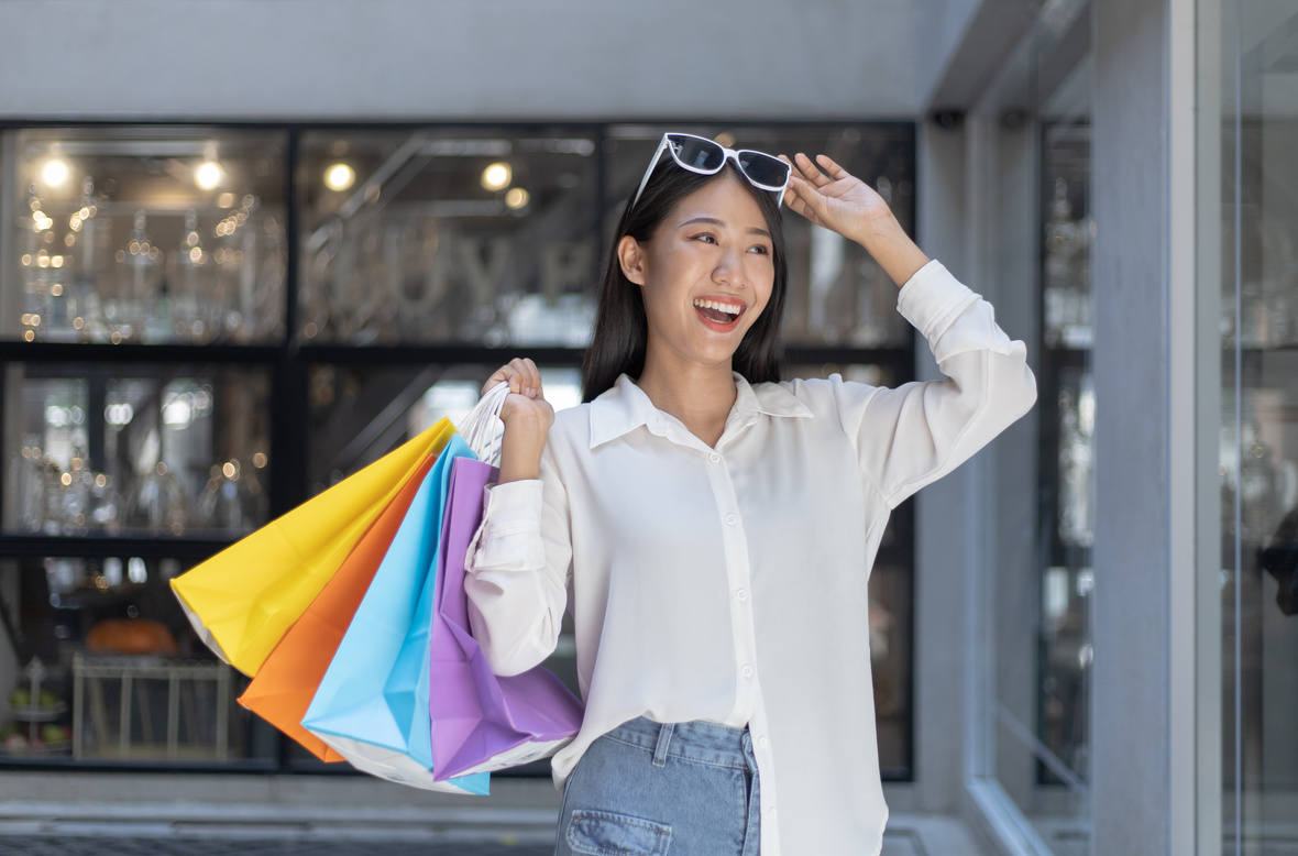 Carrying shopping bags or shopping
